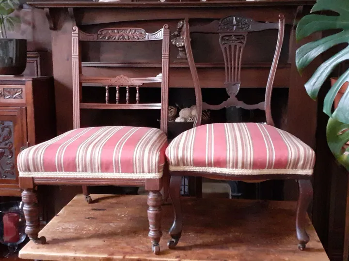 Items for sale
– 2 Low Wooden Antique reupholstered chairs (height 30/31" 76/78cm £15