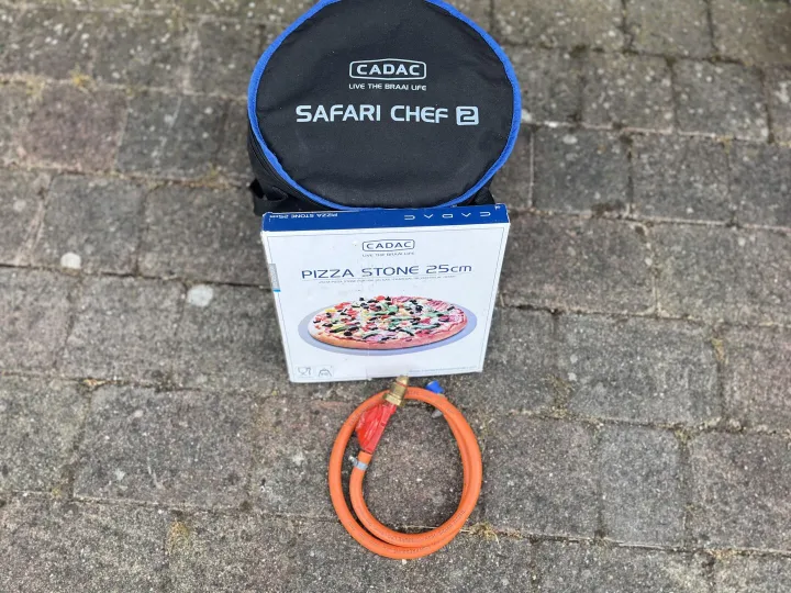 Items for sale
– Cadac Safari Chef 2 barbecue £40