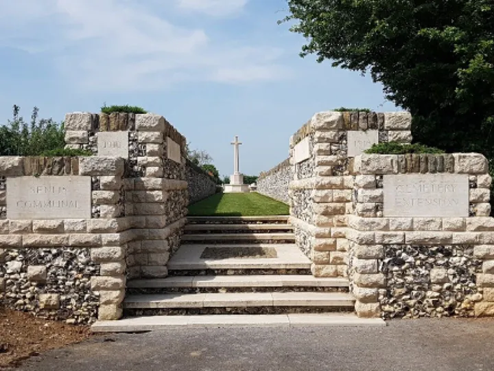 Senlis Communal Cemetery Extension