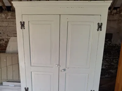 Items for sale
– Wooden wardrobe. Painted. Hanging space with shelf above. 20