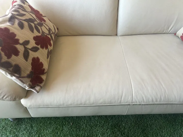Items free to a good home! – Sofa n/r