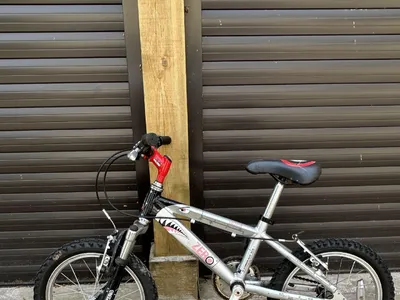 Items for sale
– Childs Raleigh Zero Bicycle £10