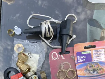 Items free to a good home! – Plumbing bits n/r