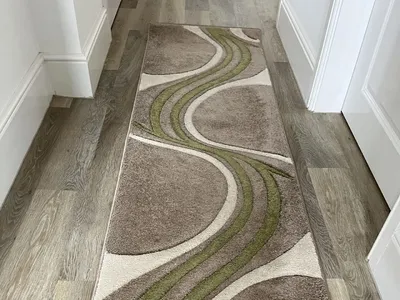 Items for sale
– Hall runner £15.00