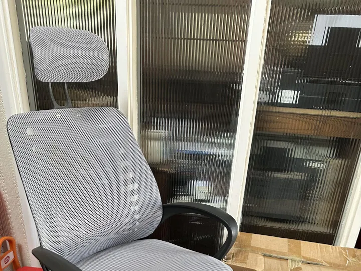 Items for sale
– 2 x Office/Gaming Chairs £25 each, or both for £40