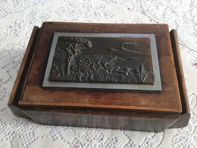 Items for sale &ndash; Vintage Italian Wooden Cigarette Box with Metal Relief &pound;8