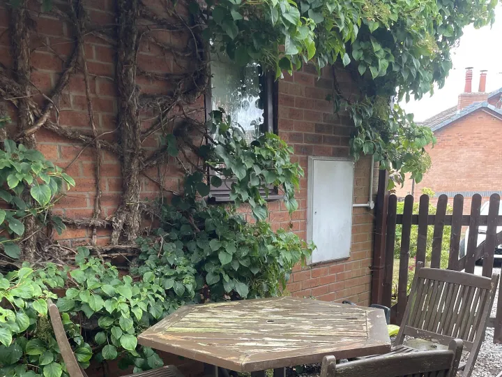 Items for sale &ndash; Garden table and x3 chairs Make me an offer