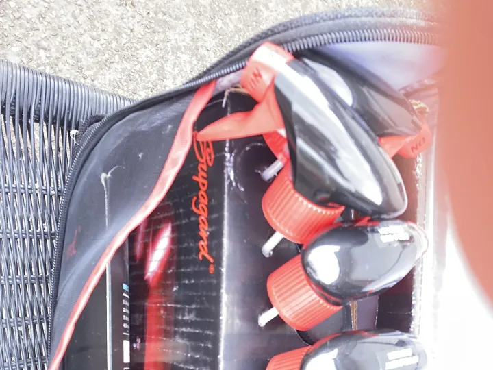 Items free to a good home! &ndash; Car cleaning kit n/r