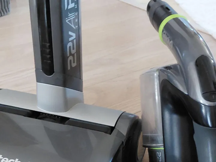 Items for sale
– GTECH Hoover £40