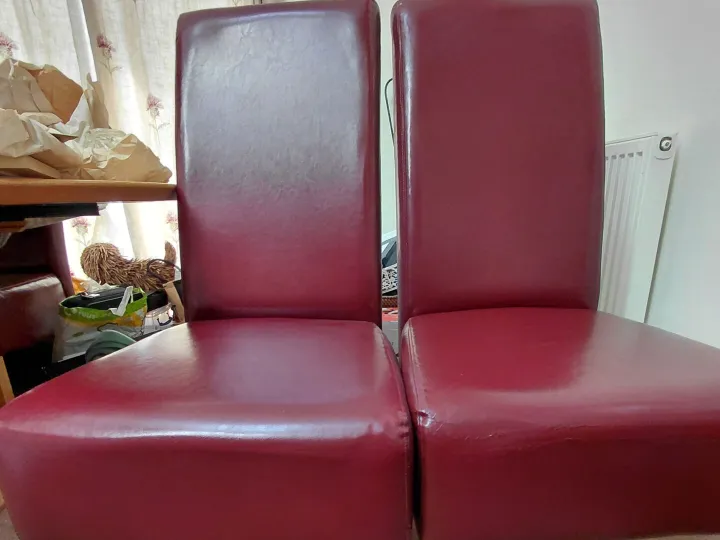 Items for sale &ndash; 4x Dining Chairs FREE