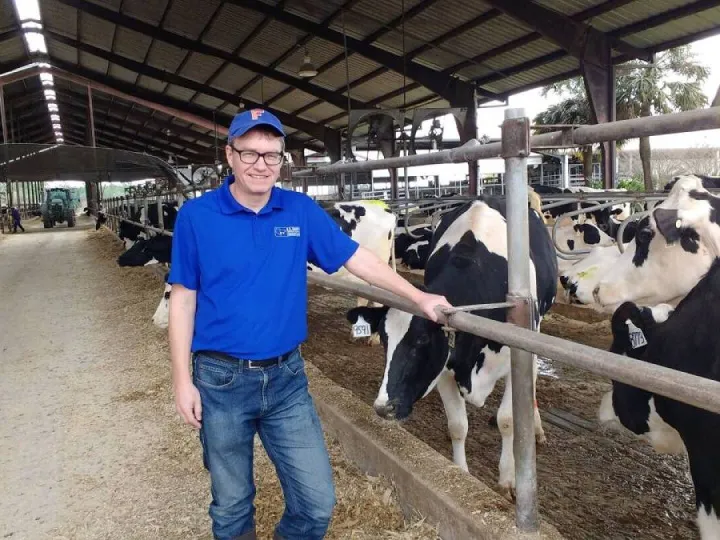 Profitability and efficiency of the five lactation average dairy cow