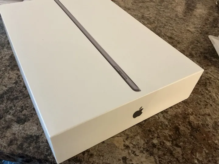 Items for sale
– APPLE IPAD AS NEW CONDITION BOXED. 9th GENERATION. 64GB SPACE GREY. £250