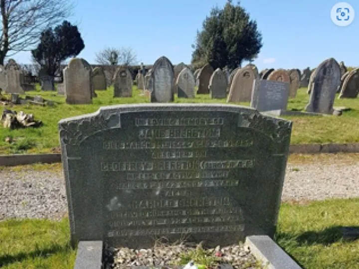 Geoffery Brereton's Grave