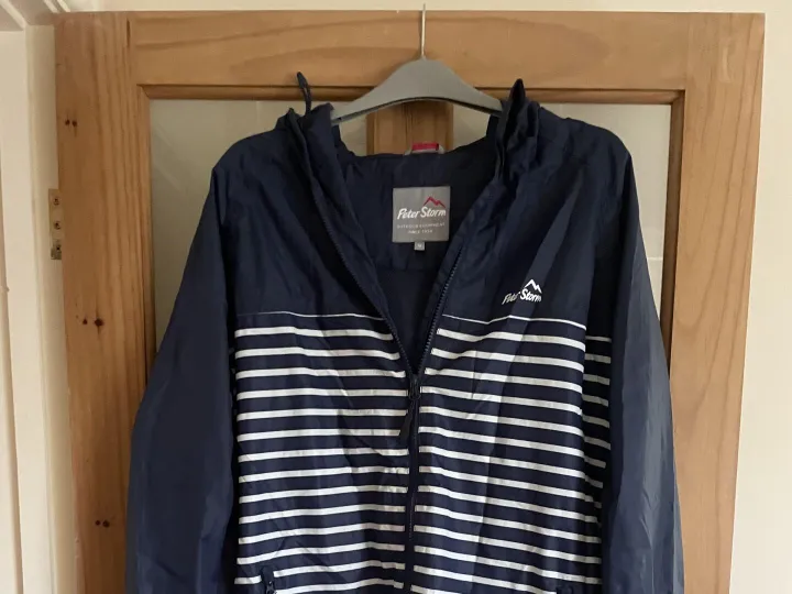 Items for sale
– Waterproof jacket 8