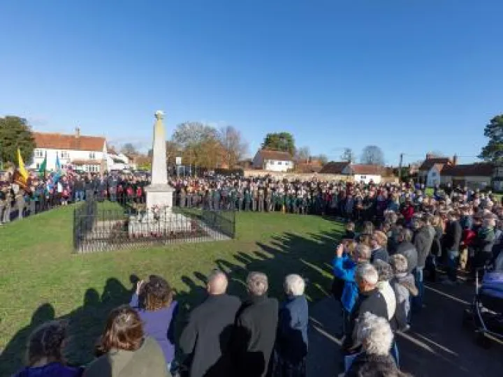 Haddenham Remembrance 01