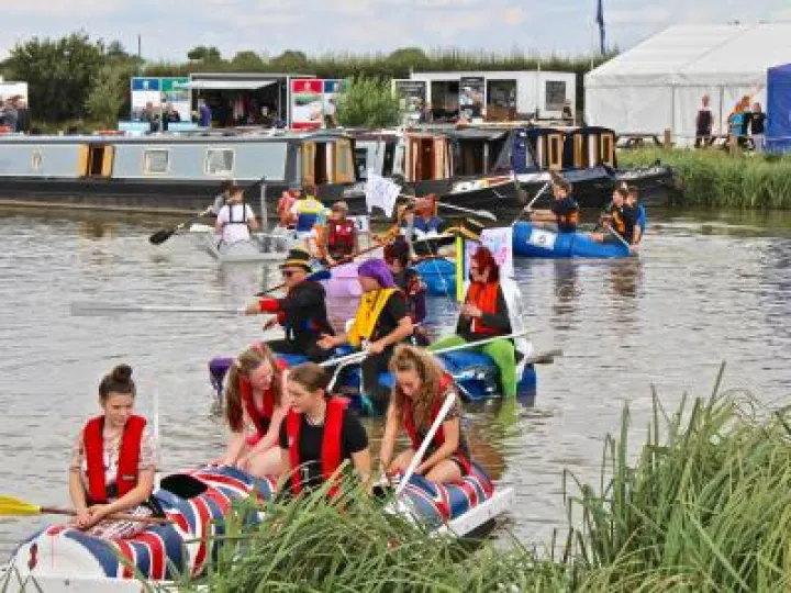 Raft Race