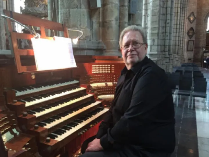 Rector Roy