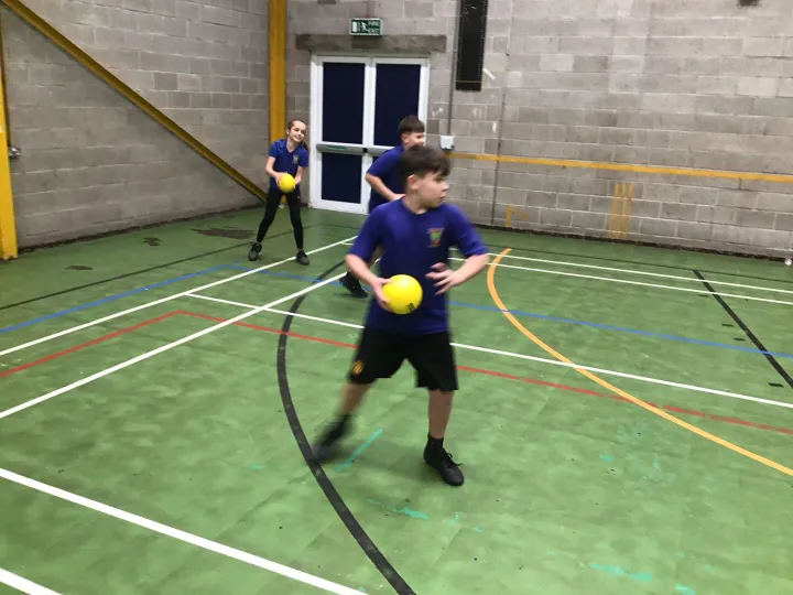 PE 2