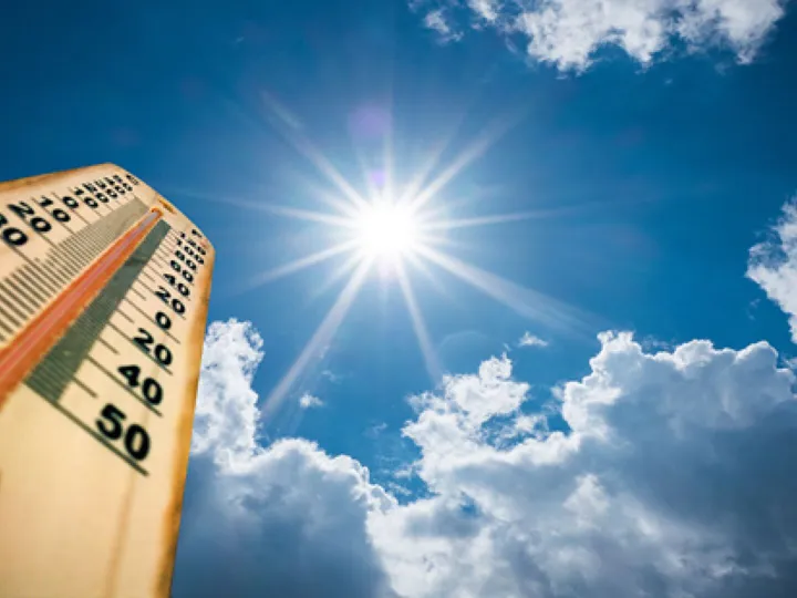 Thermometer in Sun 570 X 310