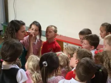 62674E4E-3BD6-4825-86DA-C4C4EAC6CE3A