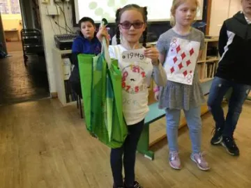 D895D1E4-FC47-423D-A0F8-1BF572E1D14F