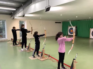 E00C33A7-5E19-4B29-B6E9-B96340E92440