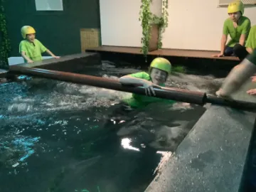 2B83CC1C-D1C0-43A1-91F7-AF6A90DFE821