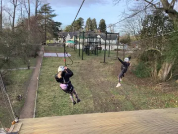 48FAC054-257E-44C8-A585-96E18398399C