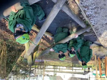 70C5A999-8AB6-409D-926B-399099DAE86A