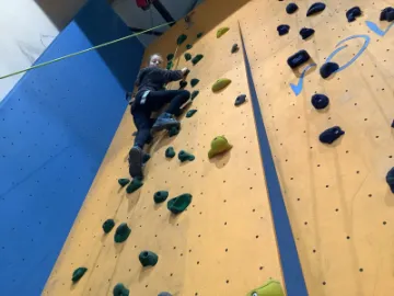 6B422856-CC1E-49D6-AA95-857423C9D327