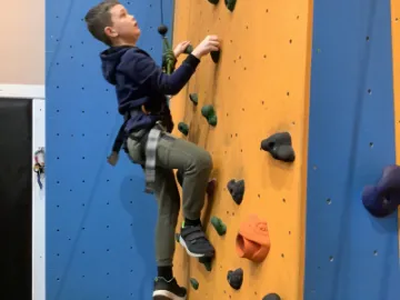 24D55042-1F29-4A57-8EEB-7BF07D024C7B