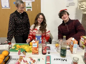 2025 12 &ndash; Festive4