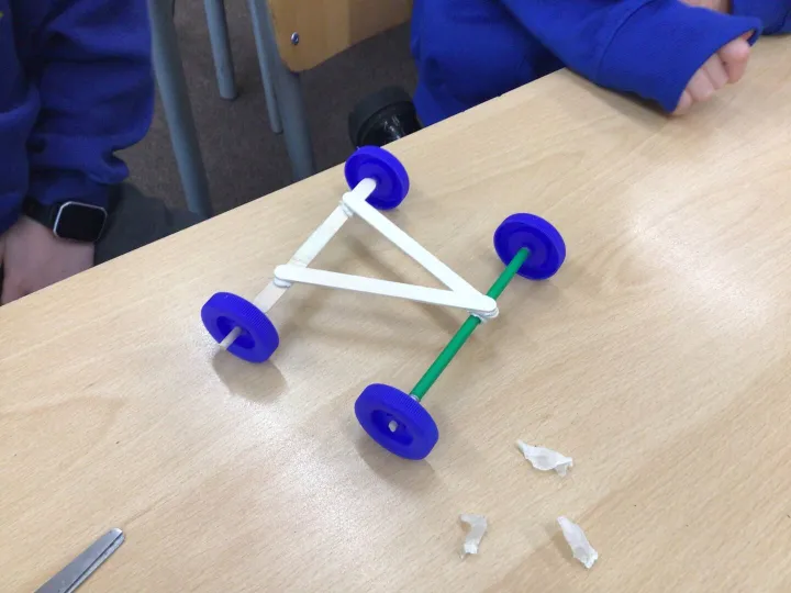 03bb2dc7-60bb-41f3-8ded-B0023a9583b9