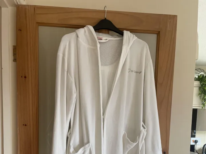 Items for sale &ndash; Lady's robe/dressing gown 6