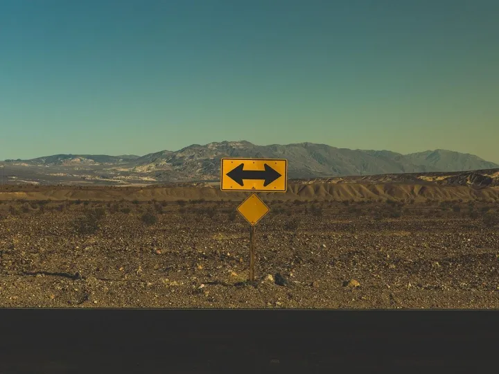 Pexels-Arrows-1834859_1280