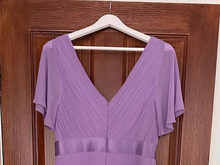 Items for sale
– Beautiful Prom or Bridesmaid Dress £30