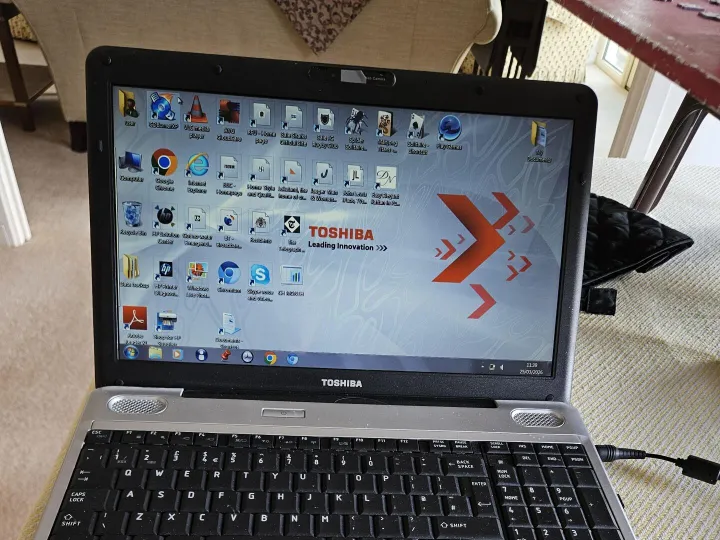Items for sale
– Toshiba Satellite L500-207 P.C. in silver with carry bag £25.00