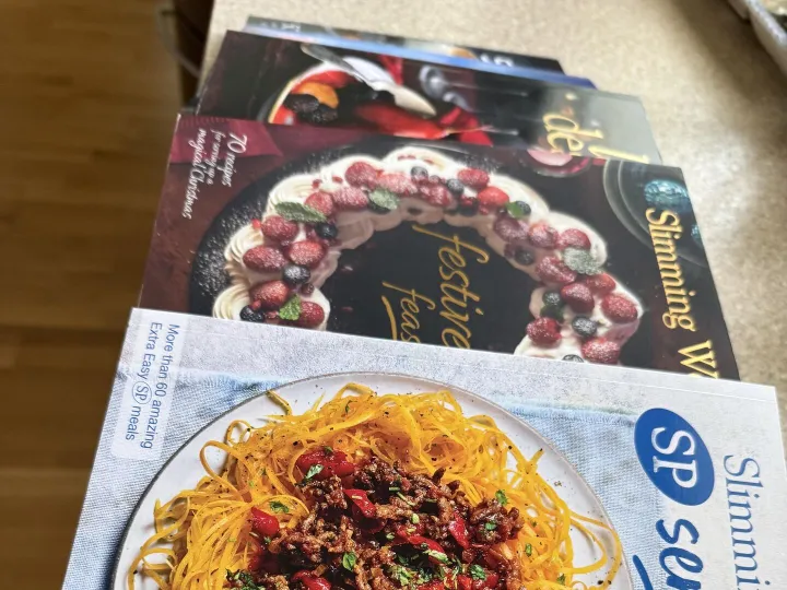 Items for sale &ndash; Slimming world recipe books &pound;3:50