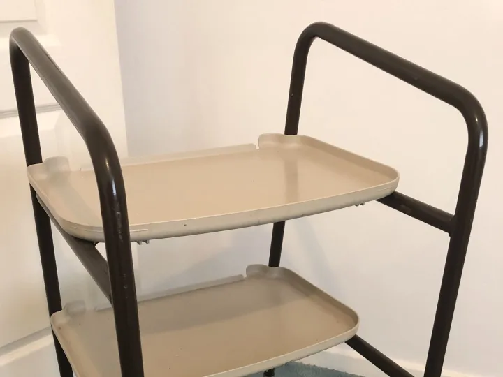 Items free to a good home! – Trolley/walker n/r