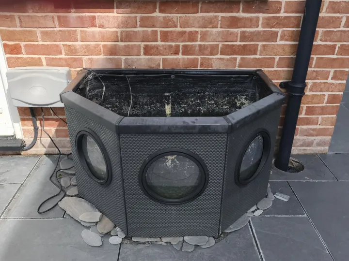 Items for sale
– Blagdon half hexagon fish pond £25