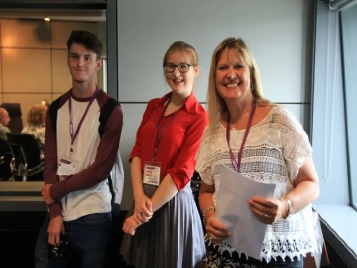 Students With Teacher