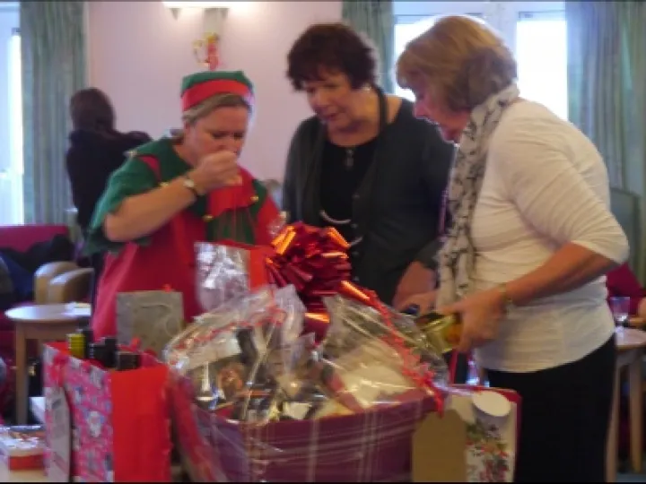 opal club xmas party 16