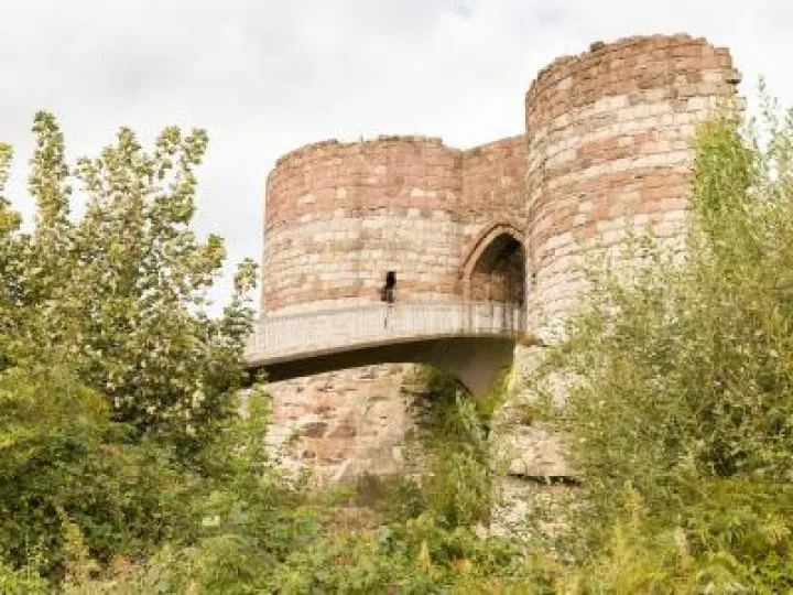 Beeston Castle in October 8