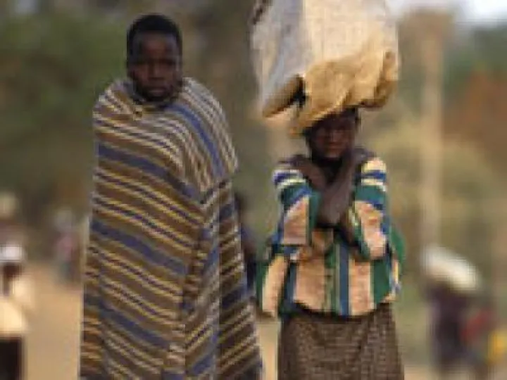 Livingit_refugees186x123_tcm16-27717