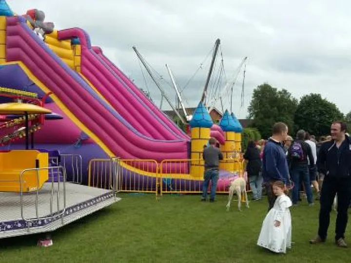 All the Fun of the Fair &ndash; Tarvin Fete 2017