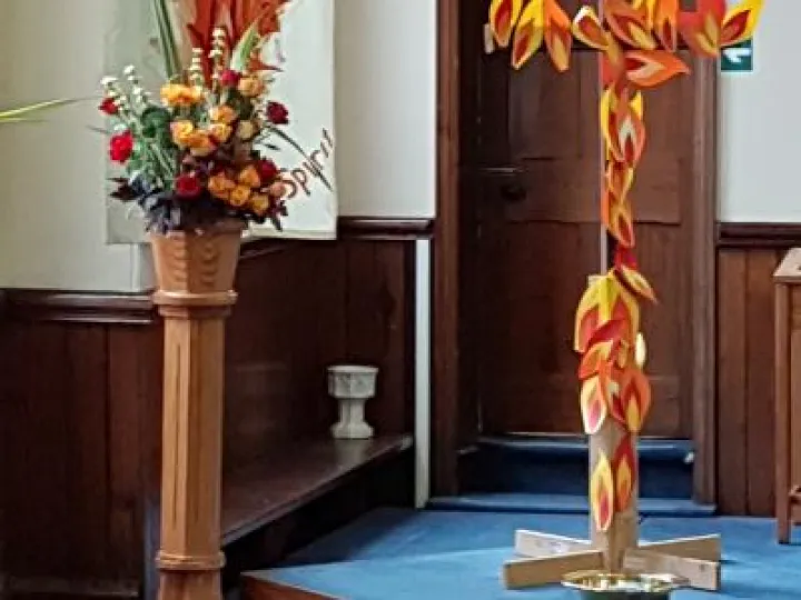 Valley Darfield Pentecost Cross 2017-