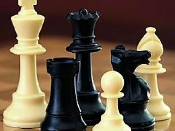 240px-ChessSet