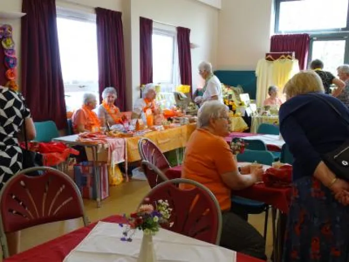 Multi-coloured sale South Church – 5