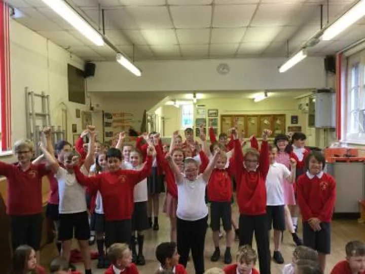 6059EB4C-595F-44B2-8D64-2E16DB15B147