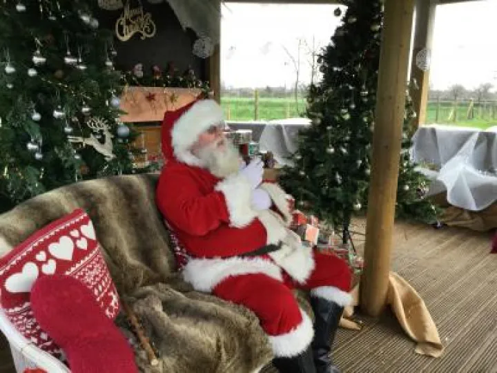 D0C3BA42-765E-4F22-BCD3-106FB2EE16BE